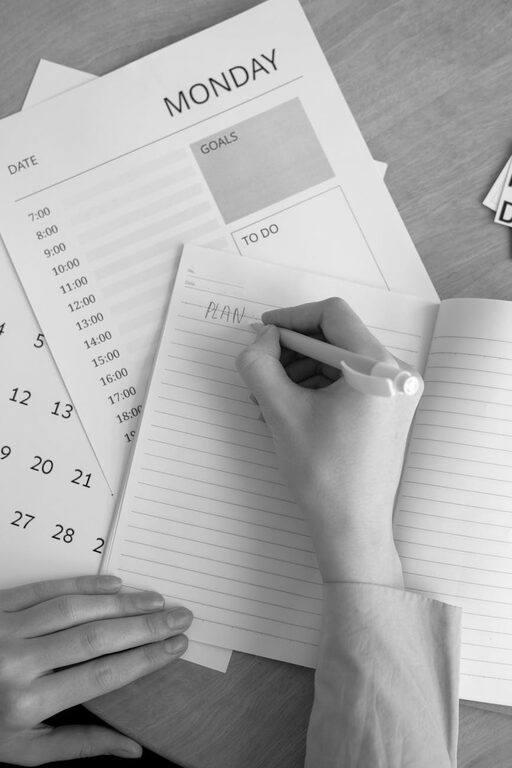 How to Set Realistic Weekly Goals for Success and Balance